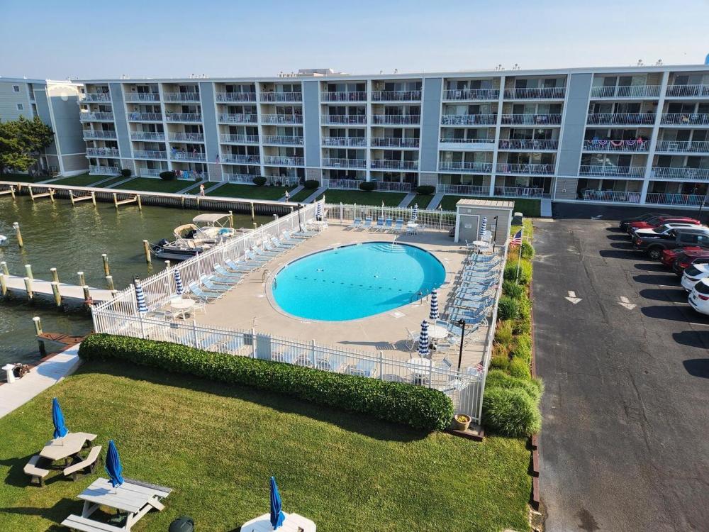 Thunder Island 137D condo